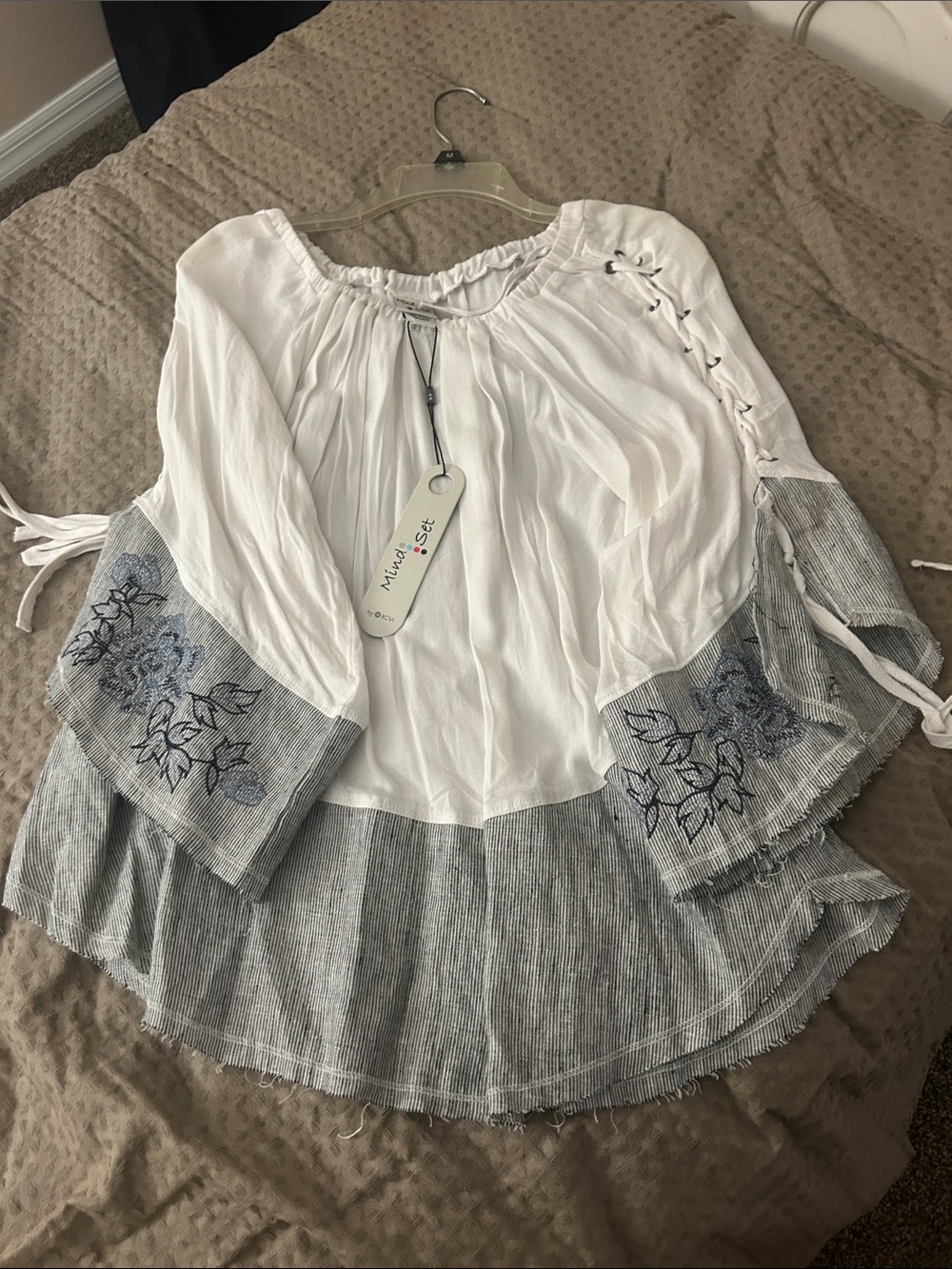 Mind Set by XCVI White Linen Peasant Blouse with embroidered Blue Floral Trim